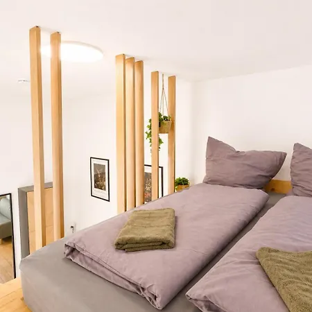 Larooms Rs51 - Altbaucharm Mit Hochbett شقة