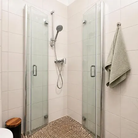 Larooms Rs51 - Altbaucharm Mit Hochbett