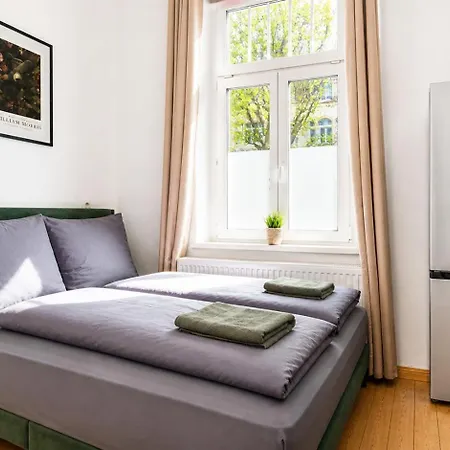 Larooms Rs51 - Altbaucharm Mit Hochbett Halle (Saale)